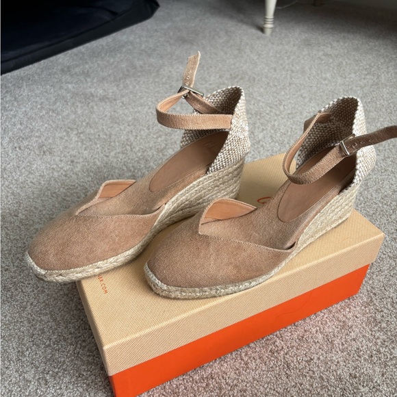 Women's Tan Espadrille Wedge Sandals - Picture 1 of 1